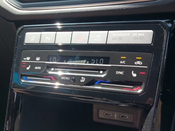 Used Volkswagen T-Cross 2024 for sale - 75022556: Photo 17