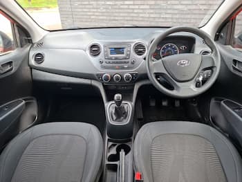 Used Hyundai i10 2019 for sale - 79615435: Photo