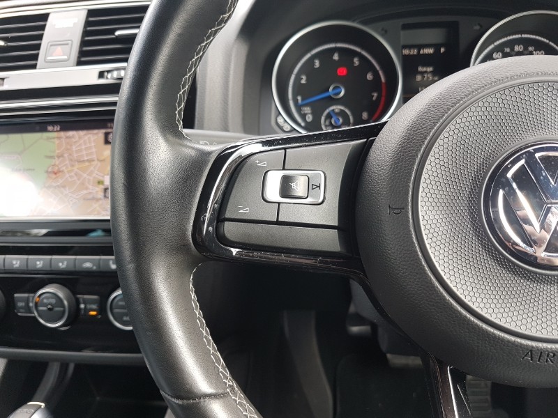 Used Volkswagen Scirocco 2018 for sale - 76054210: Photo 17