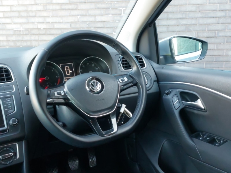 Used Volkswagen Polo 2016 for sale - 76630577: Photo 10