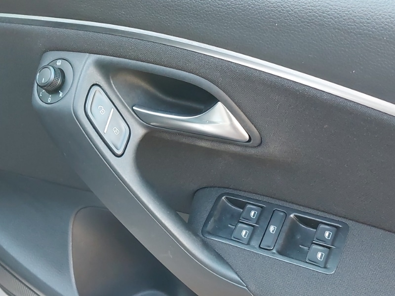 Used Volkswagen Polo 2016 for sale - 76630577: Photo 12