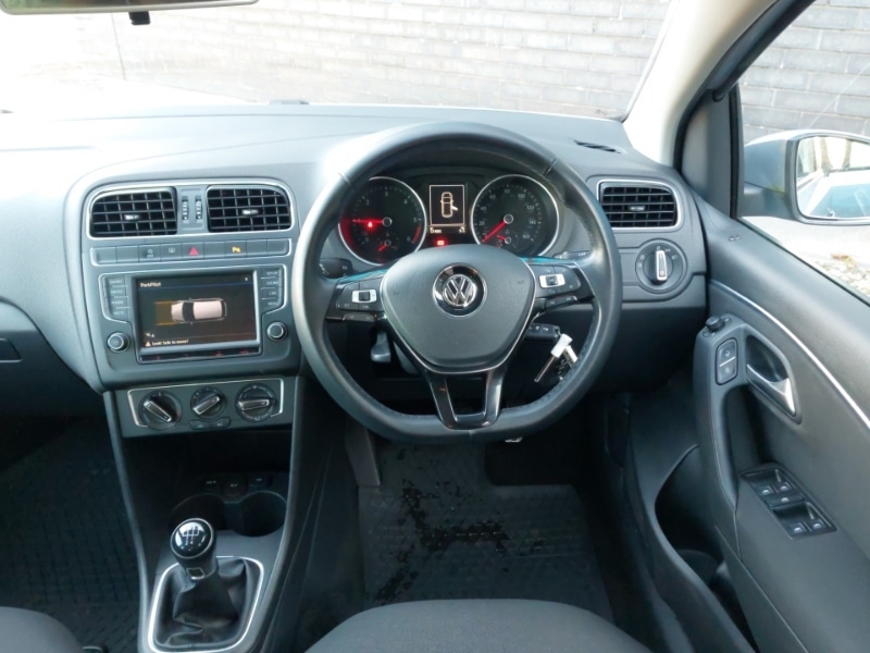 Used Volkswagen Polo 2016 for sale - 76630577: Photo 7