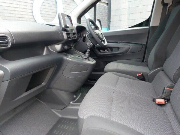 Used Citroen Berlingo 2024 for sale - 76289450: Photo 5