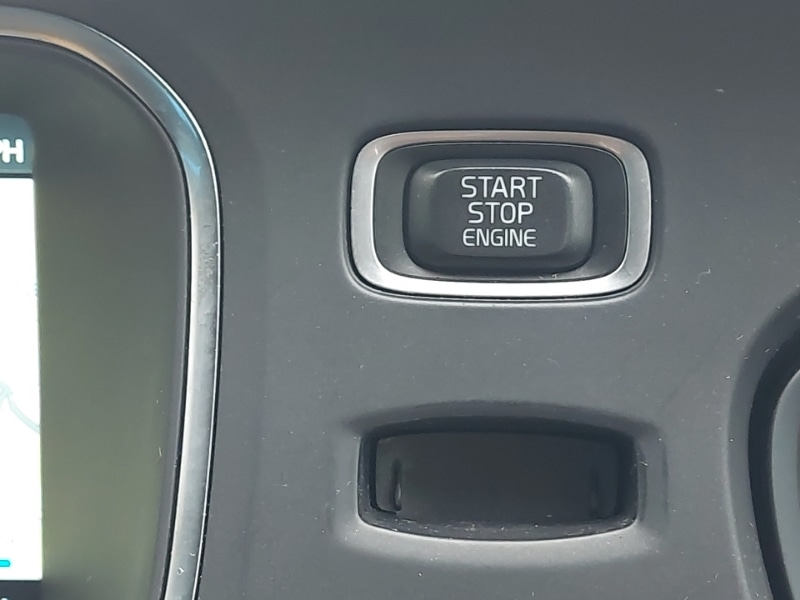 Used Volvo V40 2016 for sale - 77644365: Photo 16