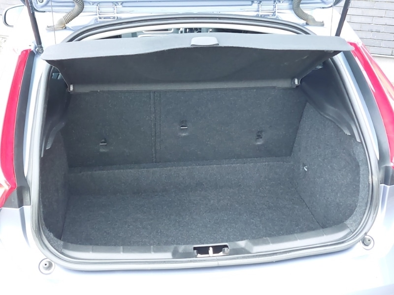 Used Volvo V40 2016 for sale - 77644365: Photo 8