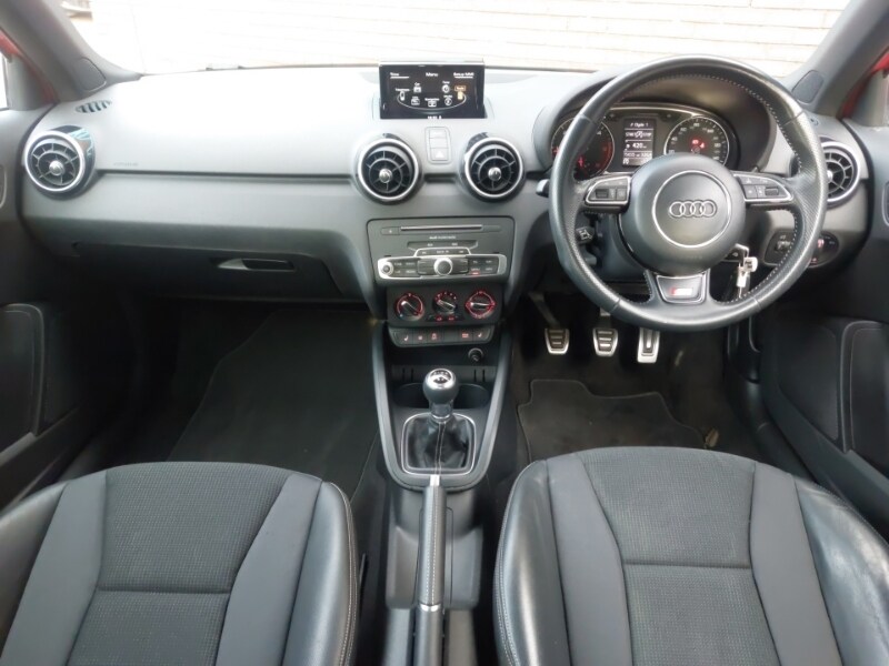 Used Audi A1 2017 for sale - 77630362: Photo 2