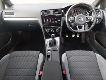 Used Volkswagen Golf 2019 for sale - 77209178: Photo