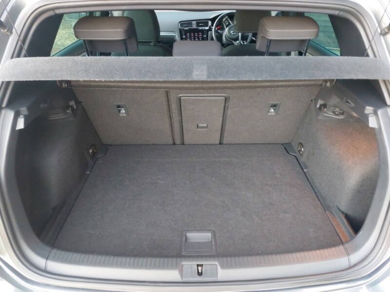 Used Volkswagen Golf 2019 for sale - 77209178: Photo 8