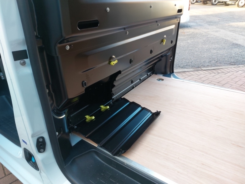 Used Vauxhall Vivaro 2024 for sale - 76736880: Photo 18