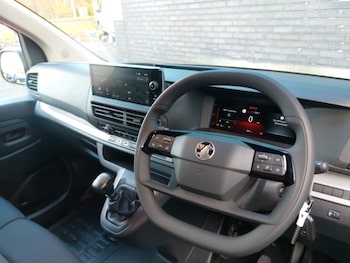 Used Vauxhall Vivaro 2024 for sale - 76736880: Photo