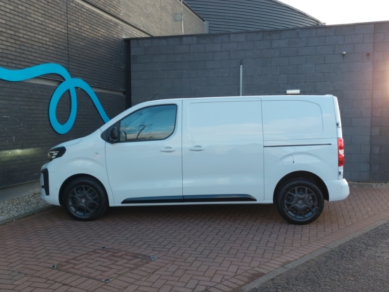 Used Vauxhall Vivaro 2024 for sale - 76736880: Photo 4
