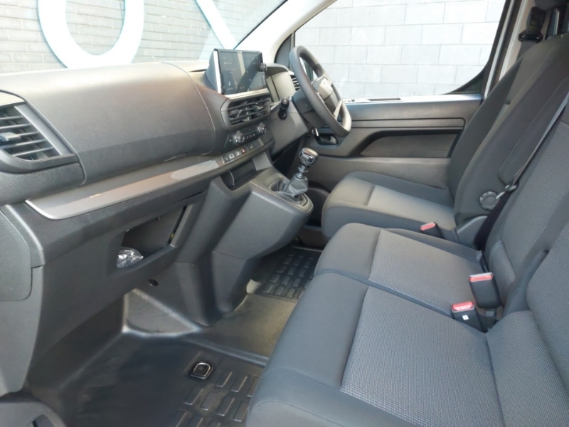 Used Vauxhall Vivaro 2024 for sale - 76736880: Photo 5