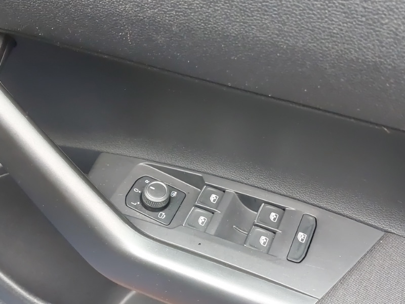 Used Volkswagen Taigo 2023 for sale - 77630360: Photo 13