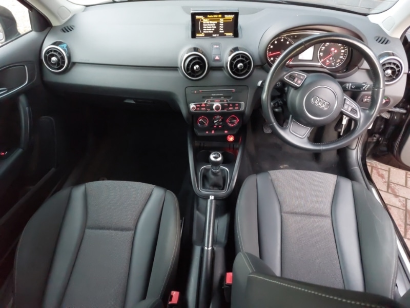 Used Audi A1 2018 for sale - 76759015: Photo 2