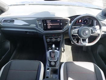Used Volkswagen T-Roc 2019 for sale - 79263382: Photo