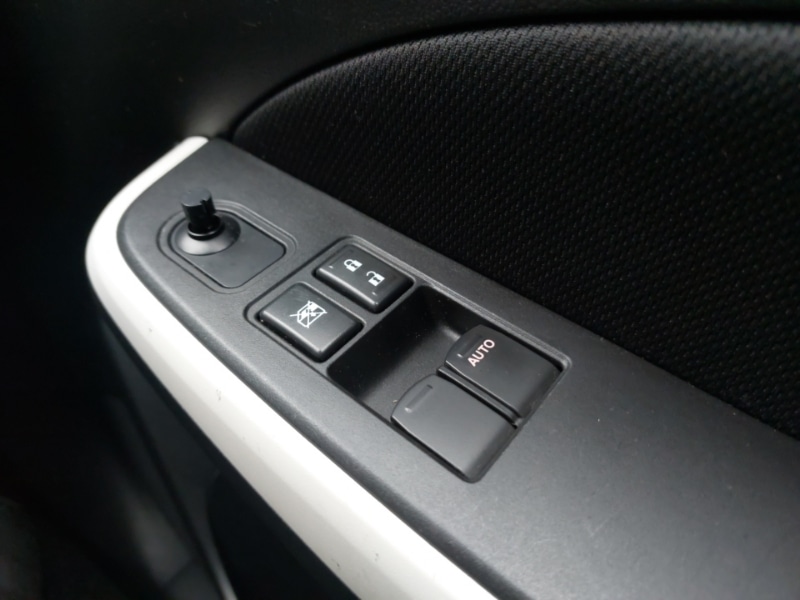 Used Suzuki Swift 2019 for sale - 76911864: Photo 16