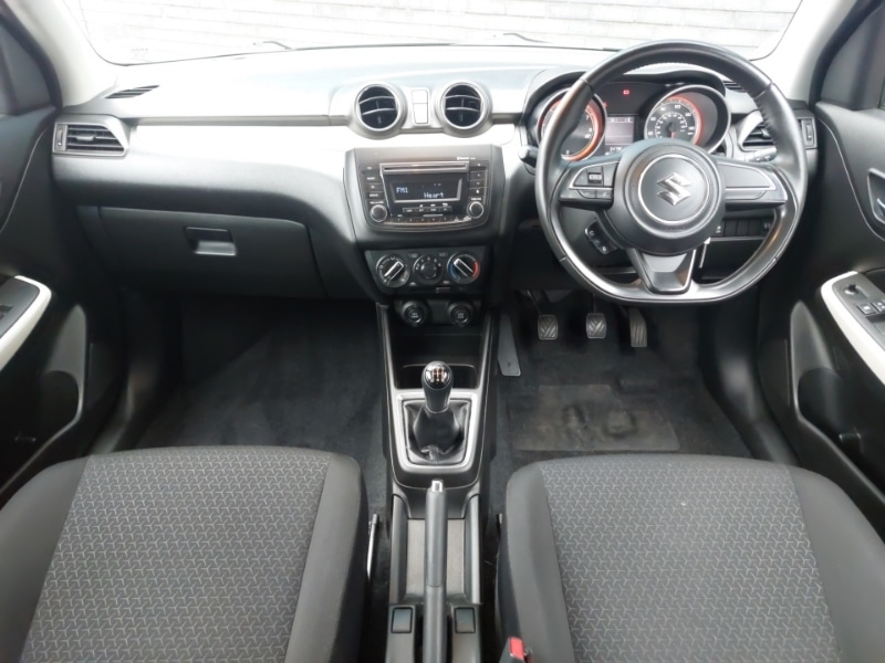 Used Suzuki Swift 2019 for sale - 76911864: Photo 2