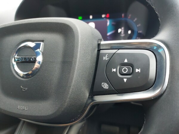 Used Volvo XC40 2024 for sale - 75706633: Photo 16