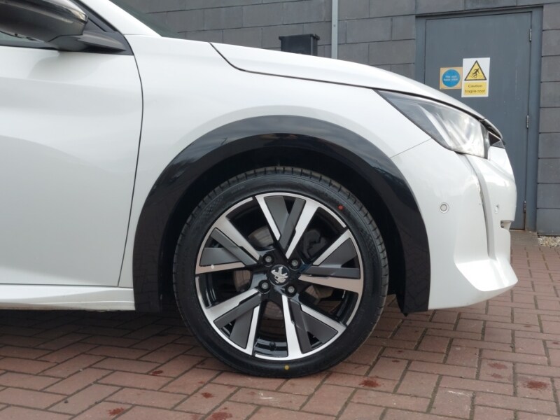 Used Peugeot 208 2021 for sale - 77939111: Photo 14