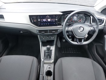 Used Volkswagen Polo 2019 for sale - 78872999: Photo