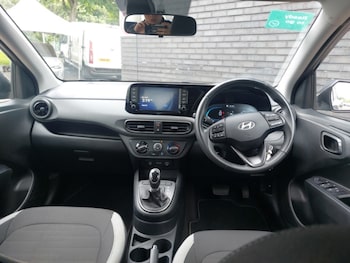 Used Hyundai i10 2025 for sale - 79131112: Photo