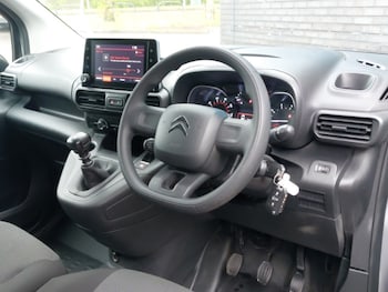 Used Citroen Berlingo 2023 for sale - 78283699: Photo