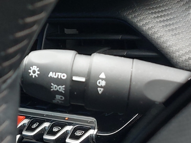 Used Peugeot 2008 2023 for sale - 78093538: Photo 17