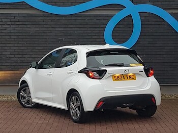 Used Mazda Mazda2 HYBRID 2024 for sale - 77035227: Photo