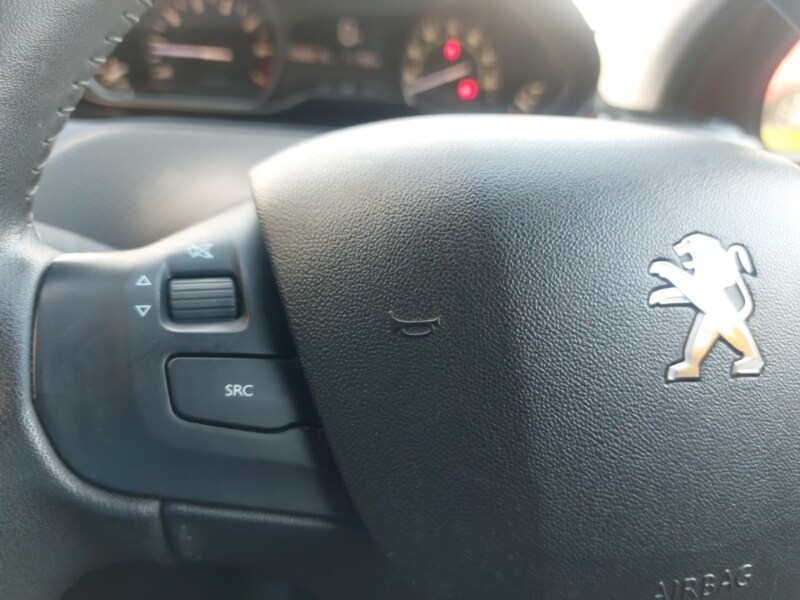 Used Peugeot 2008 2018 for sale - 76507051: Photo 15