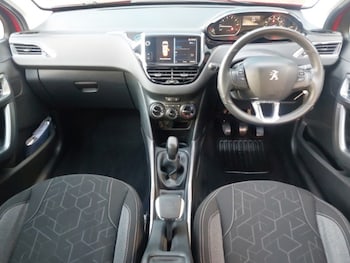 Used Peugeot 2008 2018 for sale - 76507051: Photo