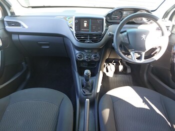 Used Peugeot 208 2018 for sale - 78511512: Photo