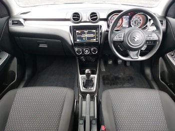 Used Suzuki Swift 2022 for sale - 76763882: Photo