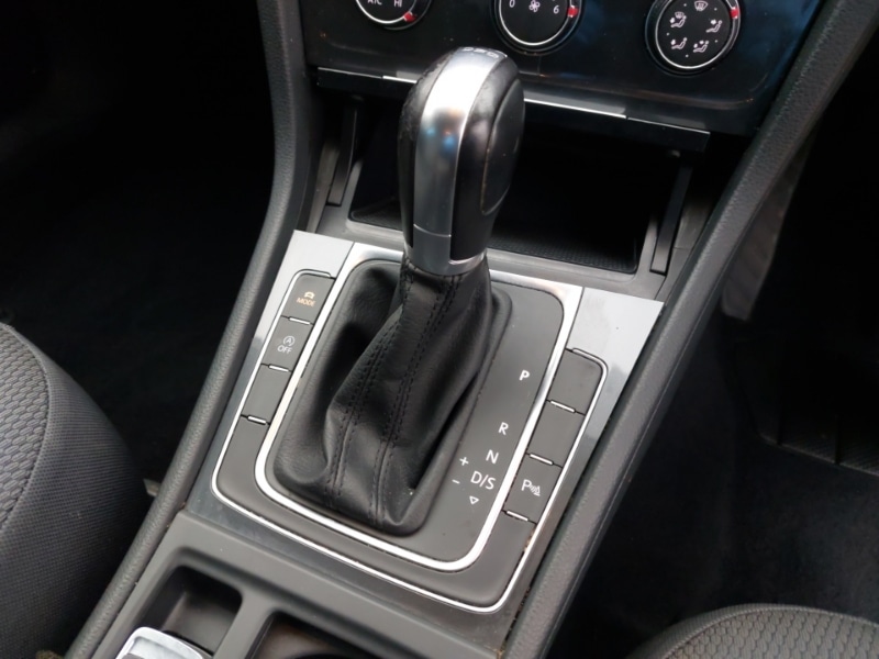 Used Volkswagen Golf 2017 for sale - 76213254: Photo 19