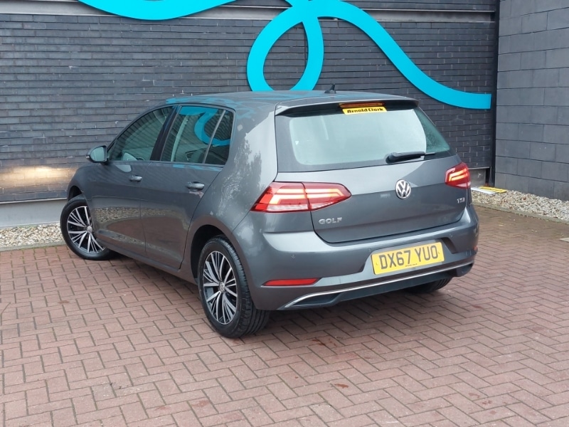 Used Volkswagen Golf 2017 for sale - 76213254: Photo 3