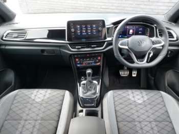 Used Volkswagen T-Roc 2024 for sale - 74767712: Photo