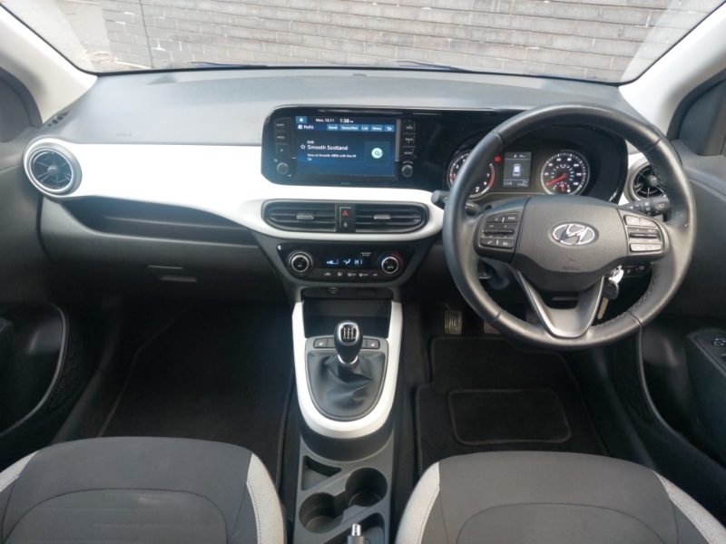 Used Hyundai i10 2022 for sale - 76533052: Photo 2