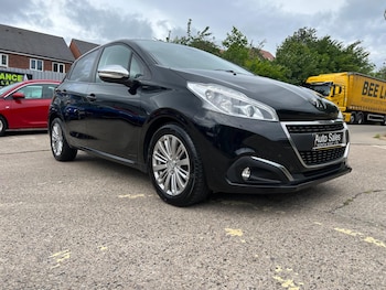 Used Peugeot 208 2019 for sale - 79157993: Photo