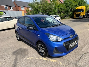 Used Hyundai i10 2018 for sale - 78981316: Photo