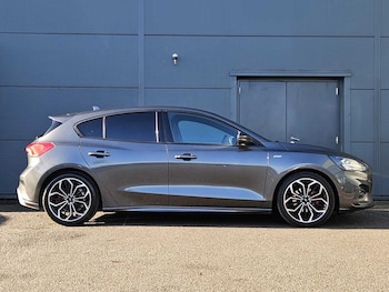 Used Ford Focus 2020 for sale - 76415957: Photo