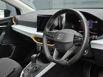 Used SEAT Arona 2024 for sale - 77785467: Photo