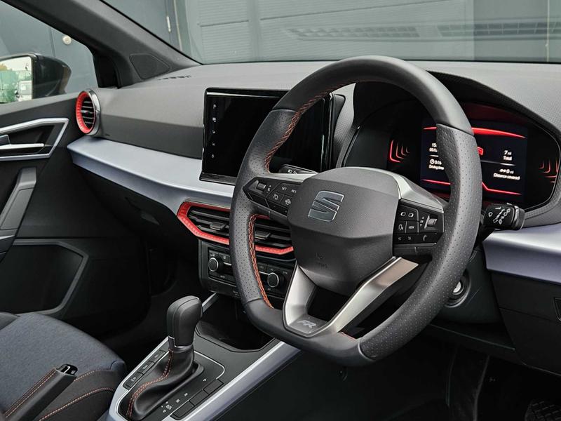 Used SEAT Arona 2025 for sale - 76154146: Photo 2