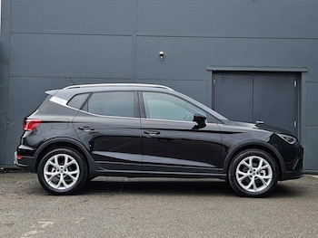 Used SEAT Arona 2025 for sale - 76154146: Photo