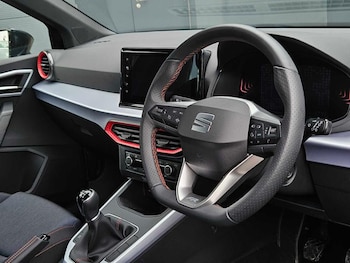 Used SEAT Arona 2025 for sale - 77157344: Photo