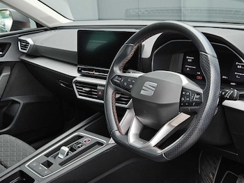 Used SEAT Leon 2022 for sale - 75935132: Photo