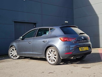 Used SEAT Leon 2019 for sale - 77407039: Photo