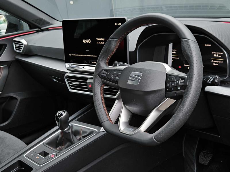 Used SEAT Leon 2025 for sale - 76154217: Photo 2