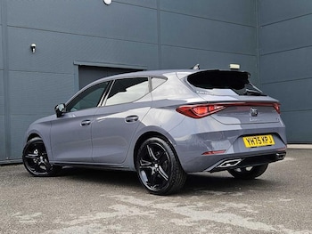 Used SEAT Leon 2025 for sale - 76154217: Photo