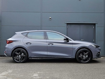 Used SEAT Leon 2025 for sale - 76154217: Photo