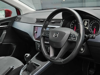 Used SEAT Arona 2018 for sale - 76844983: Photo