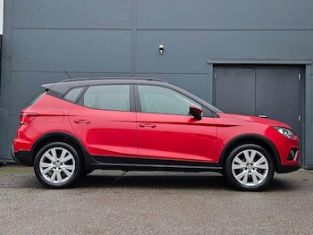 Used SEAT Arona 2018 for sale - 76844983: Photo